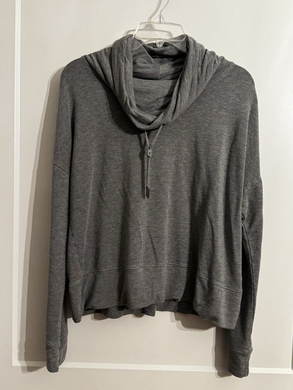 Ugg Womens Miya Funnel Neck Sweatshirt Size XLGray Cowl Neck Loungewear Crop Cut